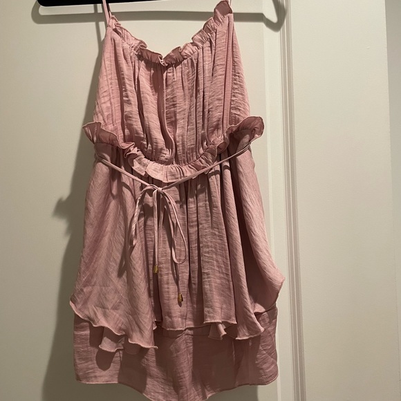 Sure cute pink romper - Picture 3 of 4